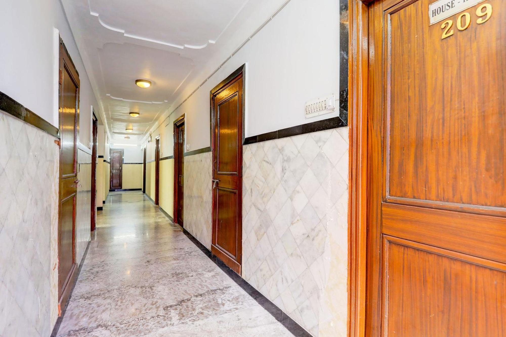 Super Collection O Lake Palace Road ウダイプル エクステリア 写真